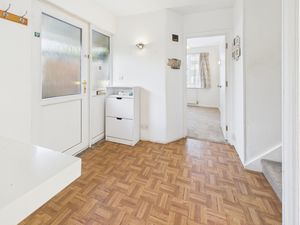 ENTRANCE HALLWAY- click for photo gallery